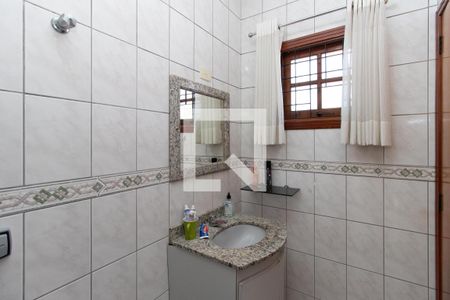 Casa à venda com 248m², 4 quartos e 6 vagas Casa à venda com 248m², 4 quartos e 6 vagasBanheiro da Suíte 2