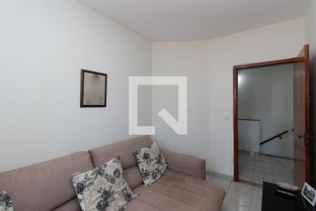 Casa à venda com 248m², 4 quartos e 6 vagas Casa à venda com 248m², 4 quartos e 6 vagasQuarto 3