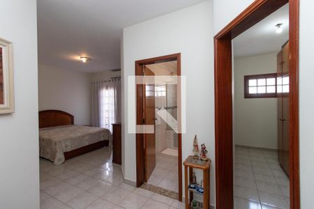 Casa à venda com 248m², 4 quartos e 6 vagas Casa à venda com 248m², 4 quartos e 6 vagasQuarto Suíte 1