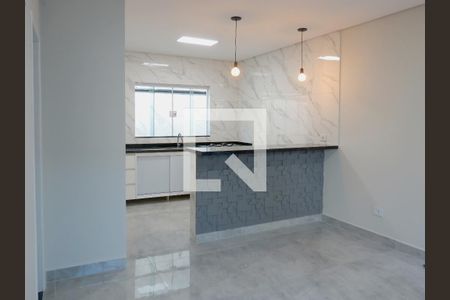 Sala de casa para alugar com 2 quartos, 100m² em Vila Nina, São Paulo
