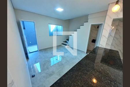 Sala de casa para alugar com 2 quartos, 100m² em Vila Nina, São Paulo