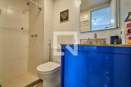 Apartamento à venda com 81m², 2 quartos e 1 vaga Apartamento à venda com 81m², 2 quartos e 1 vagaBanheiro Suite