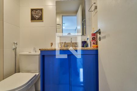 Apartamento à venda com 81m², 2 quartos e 1 vaga Apartamento à venda com 81m², 2 quartos e 1 vagaBanheiro Suite