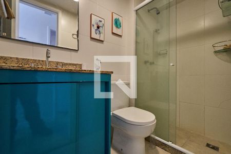 Apartamento à venda com 81m², 2 quartos e 1 vaga Apartamento à venda com 81m², 2 quartos e 1 vagaBanheiro Social