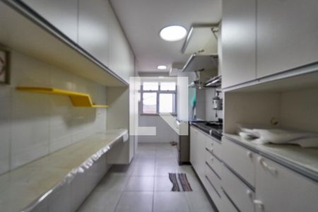 Apartamento à venda com 81m², 2 quartos e 1 vaga Apartamento à venda com 81m², 2 quartos e 1 vagaCozinha
