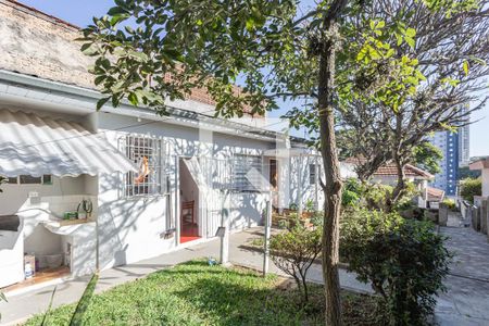 Casa à venda com 85m², 2 quartos e 2 vagasQuintal
