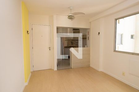 Sala de apartamento para alugar com 2 quartos, 47m² em Anil, Rio de Janeiro