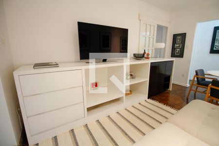 Sala de apartamento para alugar com 2 quartos, 110m² em Cerqueira César, São Paulo