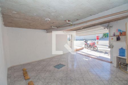 Garagem de casa à venda com 2 quartos, 200m² em Centreville , Santo André