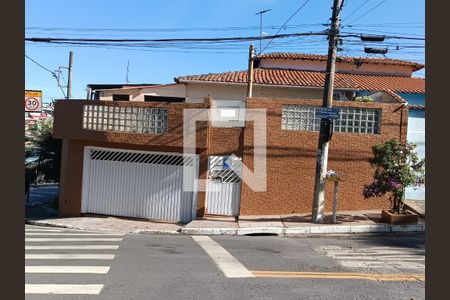 Fachada de casa à venda com 2 quartos, 200m² em Centreville , Santo André