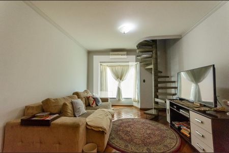 Casa à venda com 520m², 4 quartos e 3 vagasSala da TV