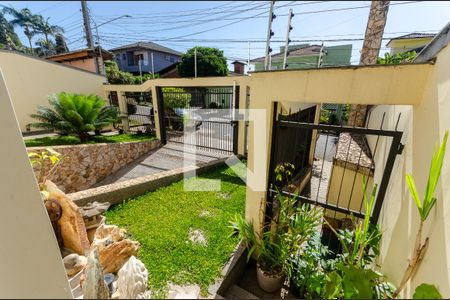 Casa à venda com 520m², 4 quartos e 3 vagasEntrada