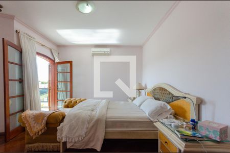 Casa à venda com 520m², 4 quartos e 3 vagasSuíte 1