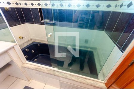 Casa à venda com 520m², 4 quartos e 3 vagasBanheiro da Suíte 3