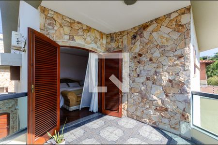 Casa à venda com 520m², 4 quartos e 3 vagasSacada da suíte 1