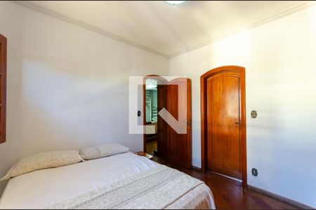 Casa à venda com 520m², 4 quartos e 3 vagasSuíte 4