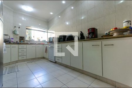 Casa à venda com 520m², 4 quartos e 3 vagasCozinha