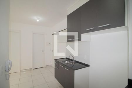 Cozinha de apartamento para alugar com 2 quartos, 34m² em Vila Guilherme, São Paulo