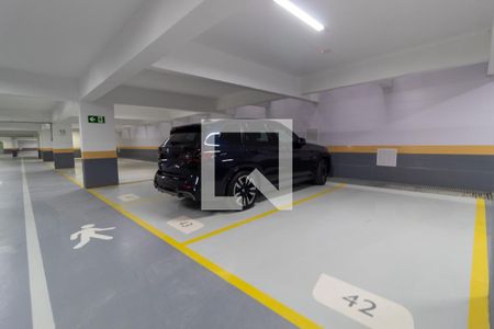 Apartamento à venda com 196m², 3 quartos e 3 vagas Apartamento à venda com 196m², 3 quartos e 3 vagasVagas Fixas 42/43