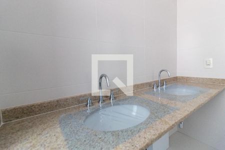 Apartamento à venda com 196m², 3 quartos e 3 vagas Apartamento à venda com 196m², 3 quartos e 3 vagasPia cuba Dupla