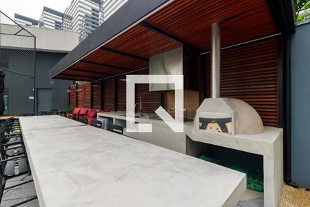 Apartamento à venda com 196m², 3 quartos e 3 vagas Apartamento à venda com 196m², 3 quartos e 3 vagasChurrasqueira