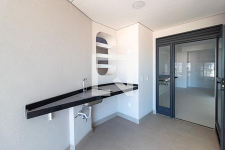 Apartamento à venda com 196m², 3 quartos e 3 vagas Apartamento à venda com 196m², 3 quartos e 3 vagasVaranda