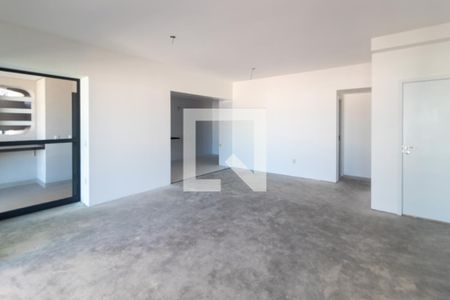 Sala  de apartamento à venda com 3 quartos, 196m² em Vila Cordeiro, São Paulo