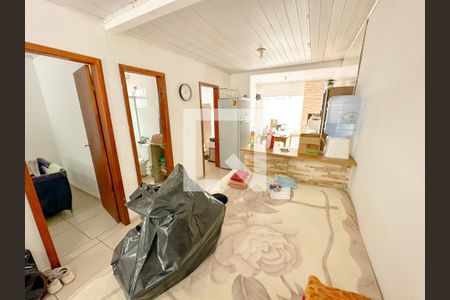 Sala  de casa para alugar com 2 quartos, 55m² em São João do Rio Vermelho, Florianópolis