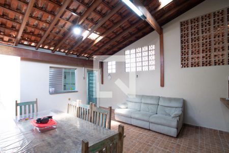 Casa à venda com 150m², 3 quartos e 4 vagasÁrea de lazer