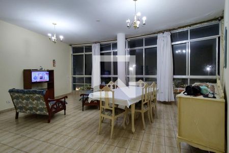Sala de apartamento para alugar com 3 quartos, 135m² em Guilhermina, Praia Grande