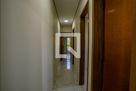 Corredor de apartamento à venda com 3 quartos, 140m² em Utinga, Santo André