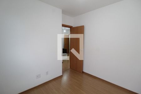 Quarto 2 de apartamento para alugar com 2 quartos, 42m² em Jardim Patricia, Uberlândia