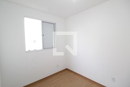 Quarto 1 de apartamento para alugar com 2 quartos, 42m² em Jardim Patricia, Uberlândia