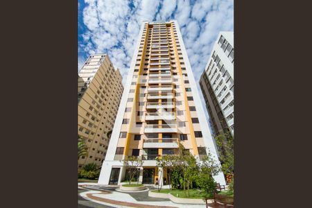 Apartamento à venda com 111m², 3 quartos e 2 vagas Apartamento à venda com 111m², 3 quartos e 2 vagasFachada