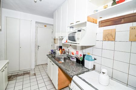 Apartamento à venda com 111m², 3 quartos e 2 vagas Apartamento à venda com 111m², 3 quartos e 2 vagasCozinha