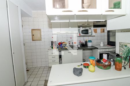 Apartamento à venda com 111m², 3 quartos e 2 vagas Apartamento à venda com 111m², 3 quartos e 2 vagasCozinha