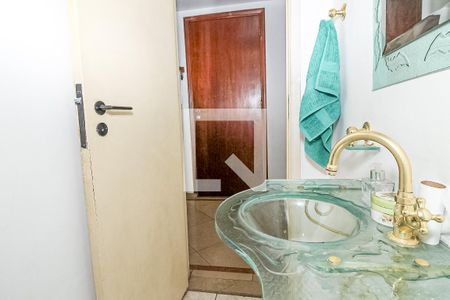 Apartamento à venda com 111m², 3 quartos e 2 vagas Apartamento à venda com 111m², 3 quartos e 2 vagasLavabo