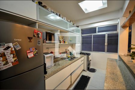 Apartamento à venda com 76m², 2 quartos e sem vagaCozinha