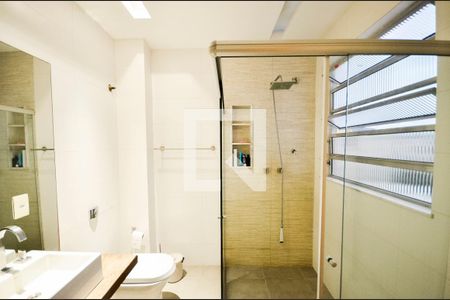 Apartamento à venda com 76m², 2 quartos e sem vagaBanheiro da Suíte