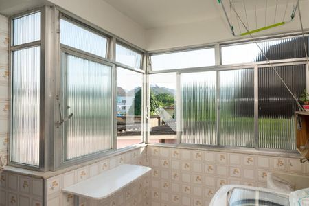 Apartamento para alugar com 70m², 2 quartos e 2 vagasÁrea de Serviço