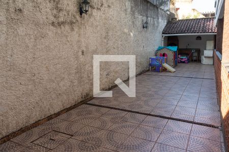 Apartamento para alugar com 70m², 2 quartos e 2 vagasÁrea comum - Playground