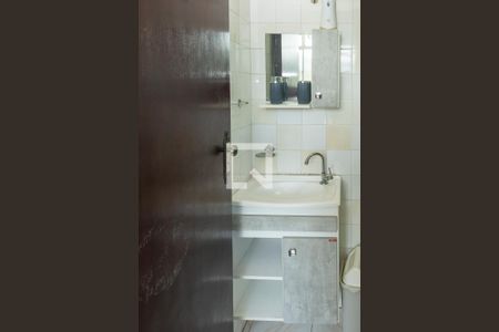 Apartamento para alugar com 70m², 2 quartos e 2 vagasBanheiro de serviço