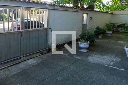 Apartamento para alugar com 70m², 2 quartos e 2 vagasÁrea comum - Portaria