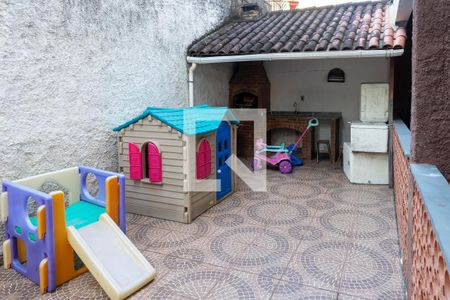 Apartamento para alugar com 70m², 2 quartos e 2 vagasÁrea comum - Parquinho