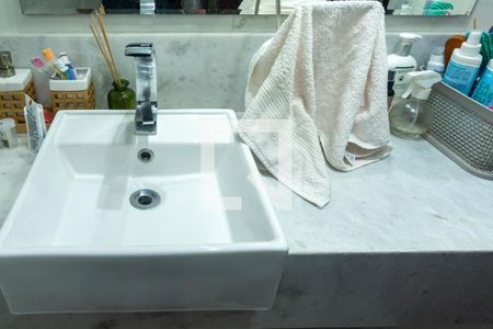 Apartamento para alugar com 70m², 2 quartos e 2 vagasBanheiro social