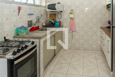 Apartamento para alugar com 70m², 2 quartos e 2 vagasCozinha - Armários