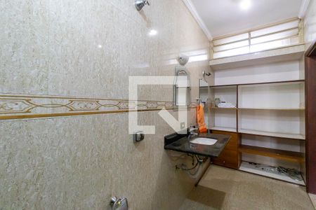 Banheiro da suíte 1 de casa à venda com 3 quartos, 482m² em Taquaral, Campinas