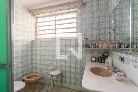 Casa à venda com 482m², 3 quartos e 5 vagasBanheiro da suíte 2
