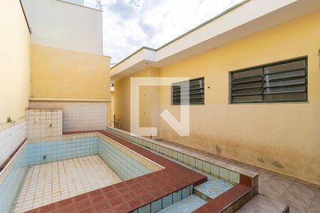Casa à venda com 482m², 3 quartos e 5 vagasQuintal com piscina