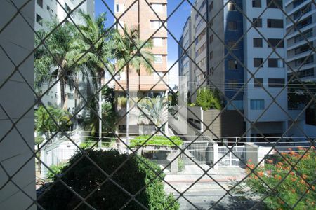 Apartamento para alugar com 65m², 2 quartos e 2 vagas Apartamento para alugar com 65m², 2 quartos e 2 vagasVista da Suíte 1